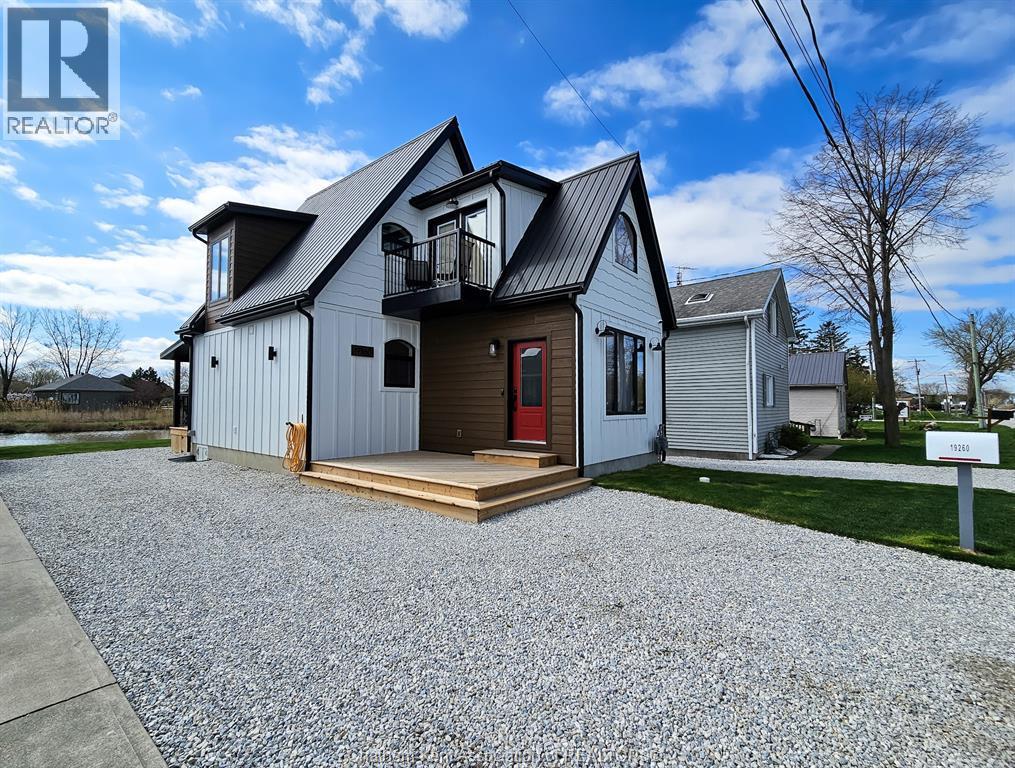 Single Family — 19260 Lakeside Drive, Lighthouse Cove, Ontario