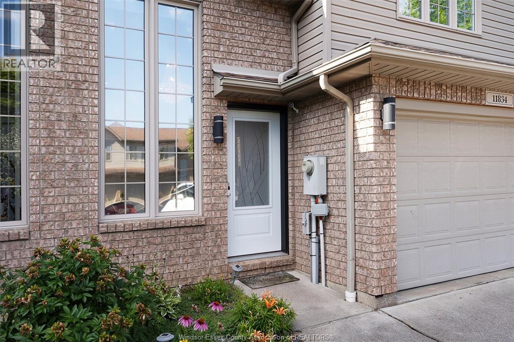 11834 Rockland, Windsor — photograph 2