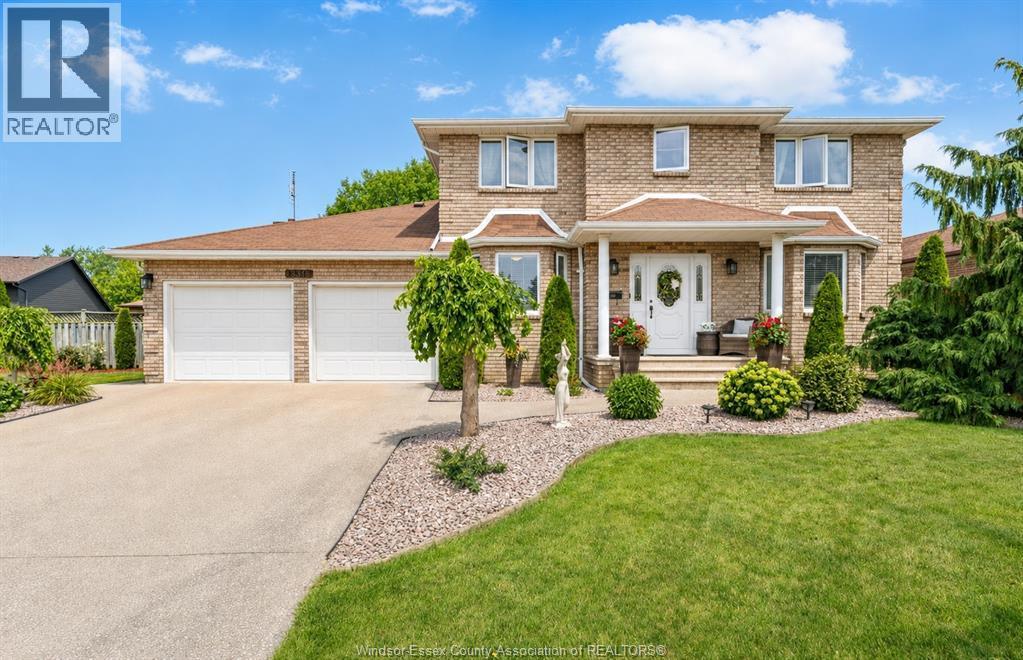 Single Family — 12314 Funaro Crescent, Tecumseh, Ontario
