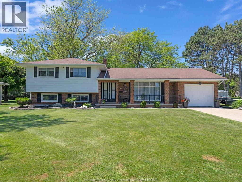 Single Family — 1517 Redwood Road, Kingsville, Ontario