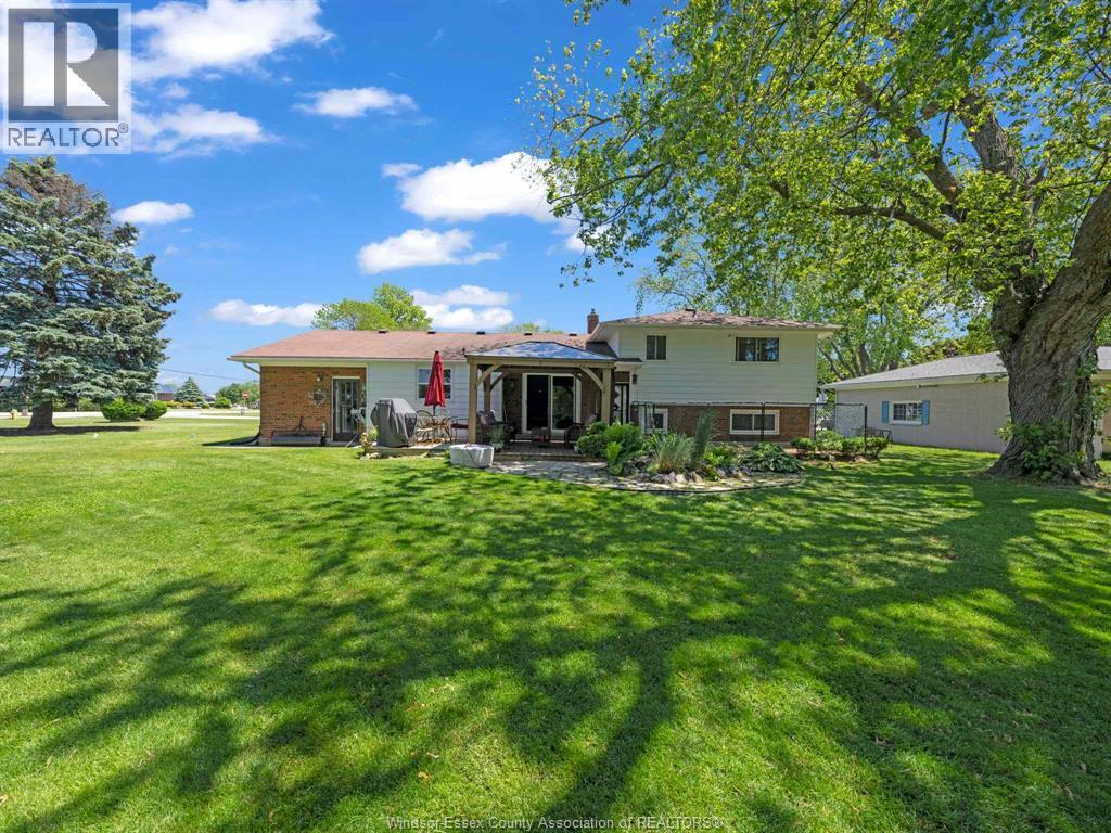 1517 Redwood Road, Kingsville — photograph 3