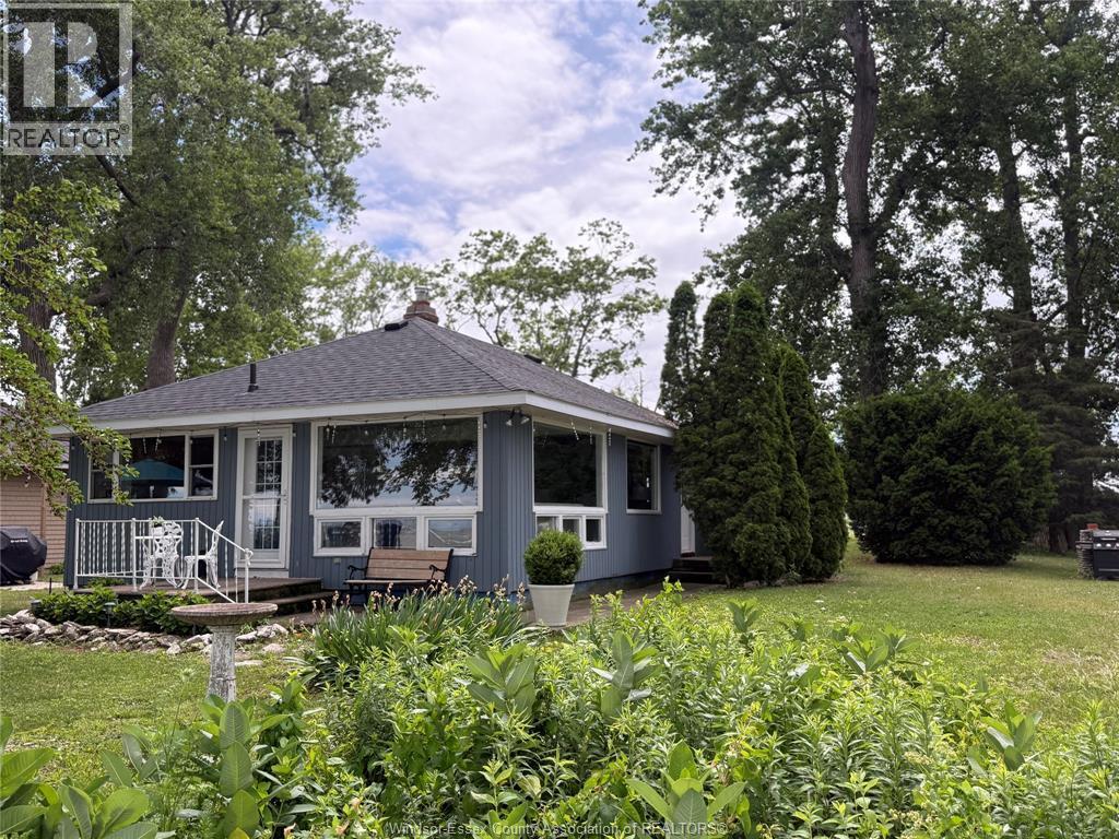 Single Family — 69 East Shore Road, Pelee Island, Ontario