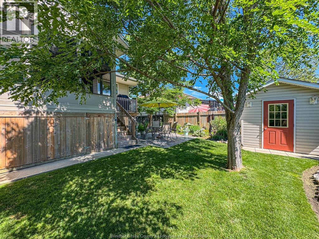 176 Bennie Avenue, Leamington — photograph 3