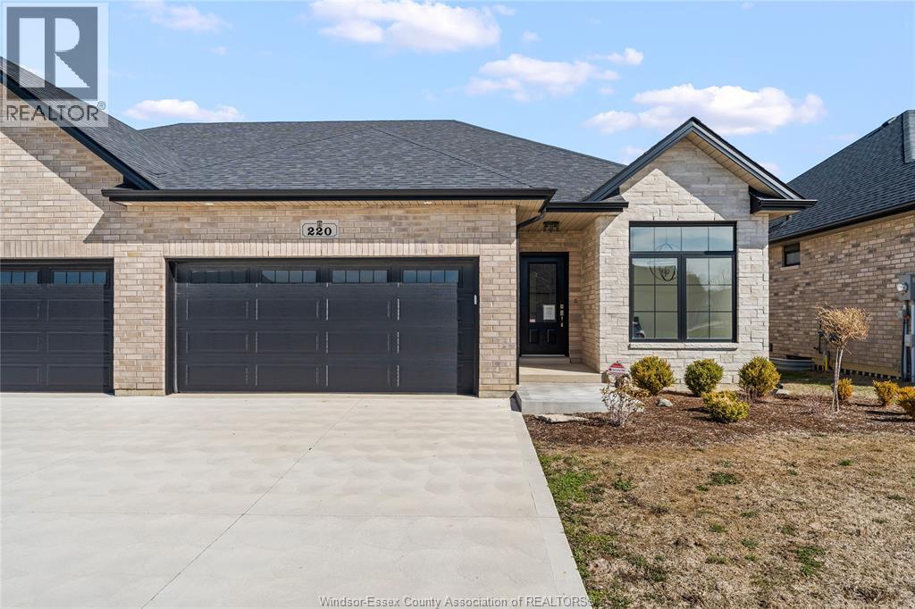 Single Family — 220 McLellan Avenue, Amherstburg, Ontario