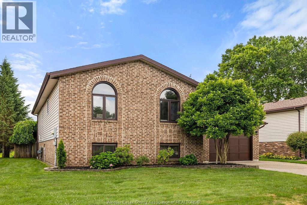 Single Family — 283 Ramblewood, LaSalle, Ontario