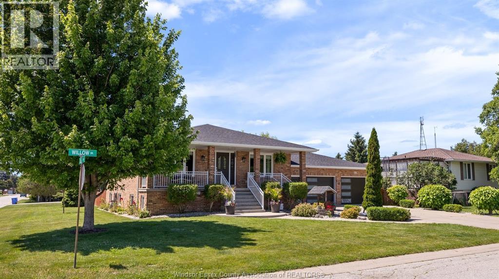 1545 Willow Drive, Ruthven — photograph 2
