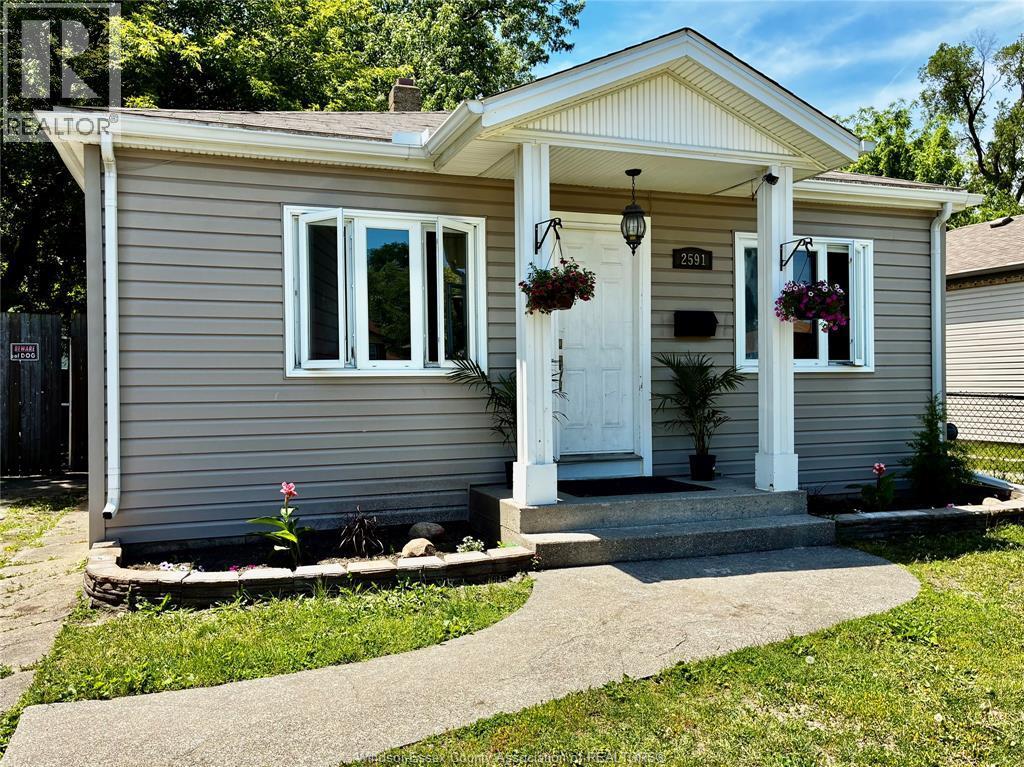 2591 Meighen Road, Windsor — photograph 2