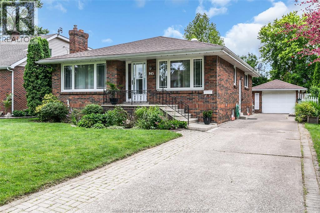 Single Family — 845 Rossini Boulevard, Windsor, Ontario