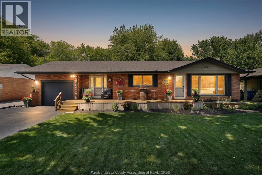 Single Family — 199 Notre Dame Street, Lakeshore, Ontario