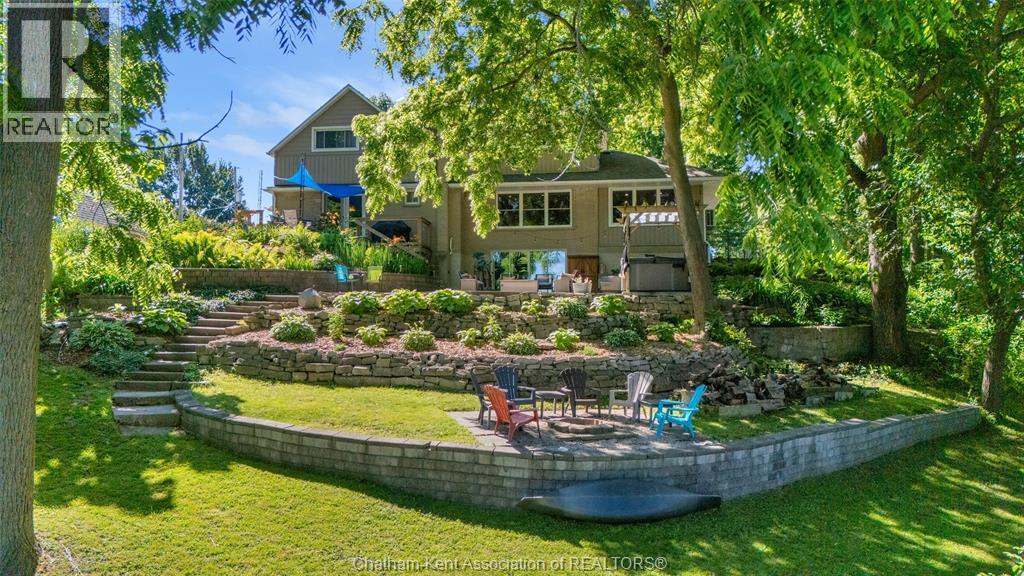 Single Family — 472 Sydenham Street, Dresden, Ontario
