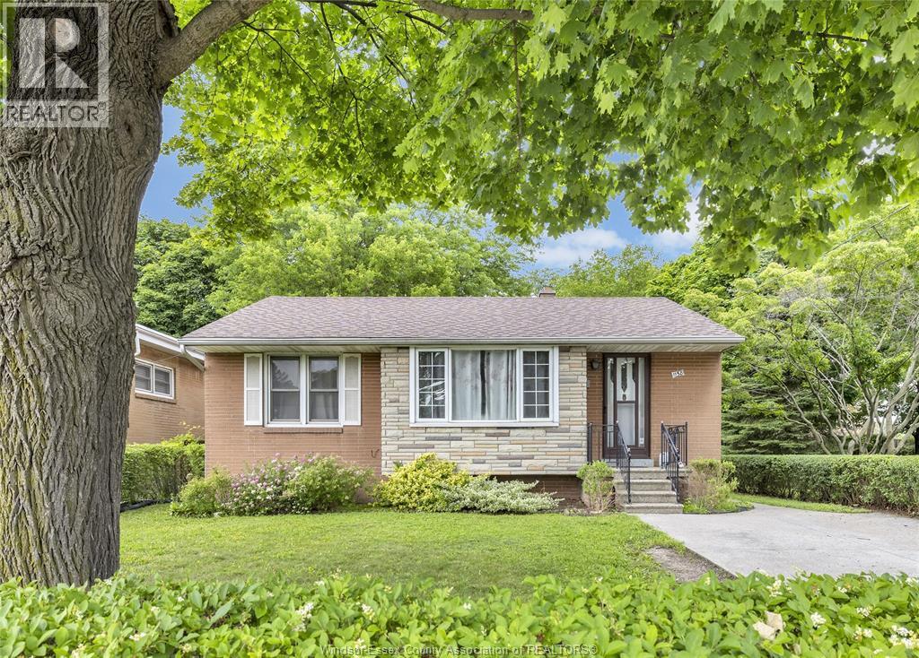 Single Family — 1158 Dot Avenue, Windsor, Ontario