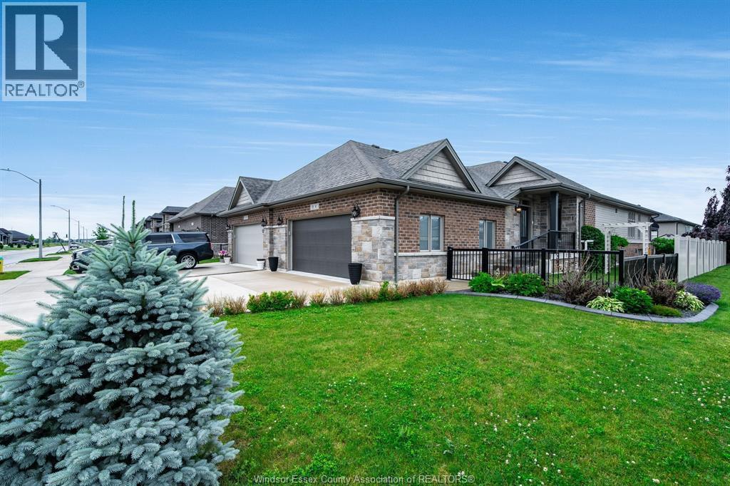 Single Family — 1 Woodland Street, Kingsville, Ontario