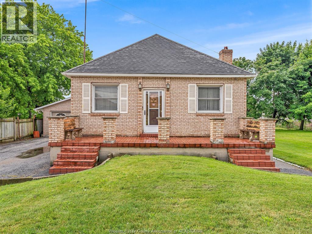 Single Family — 534 Mersea 3 Road, Leamington, Ontario