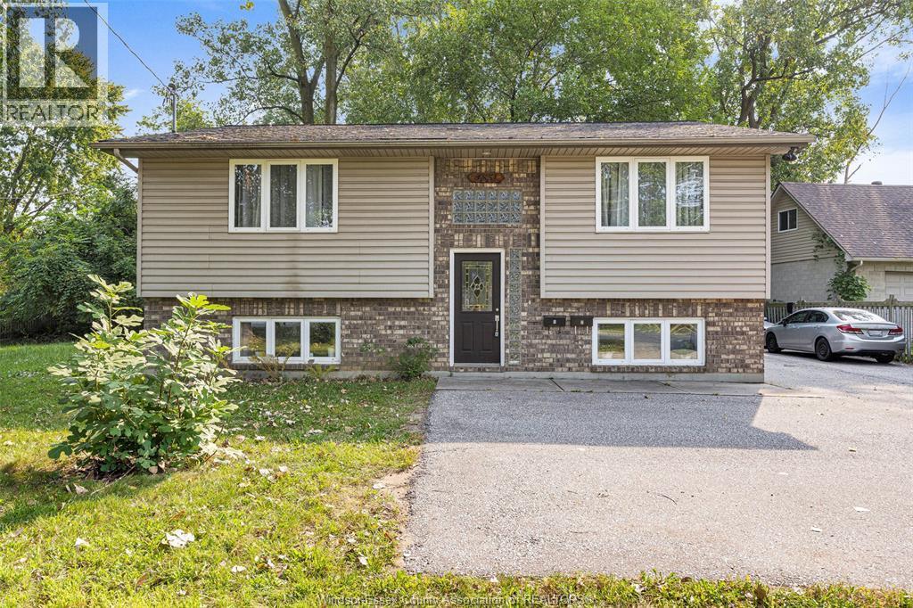 Single Family — 4851 Matchett, Windsor, Ontario