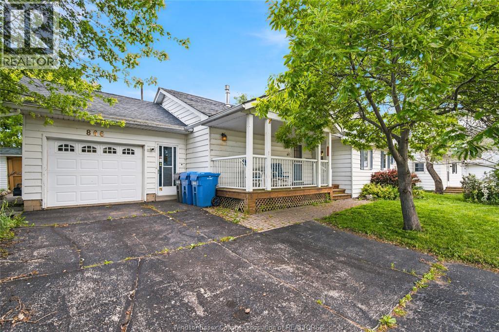 866 Point Pelee Drive, Leamington — photograph 2
