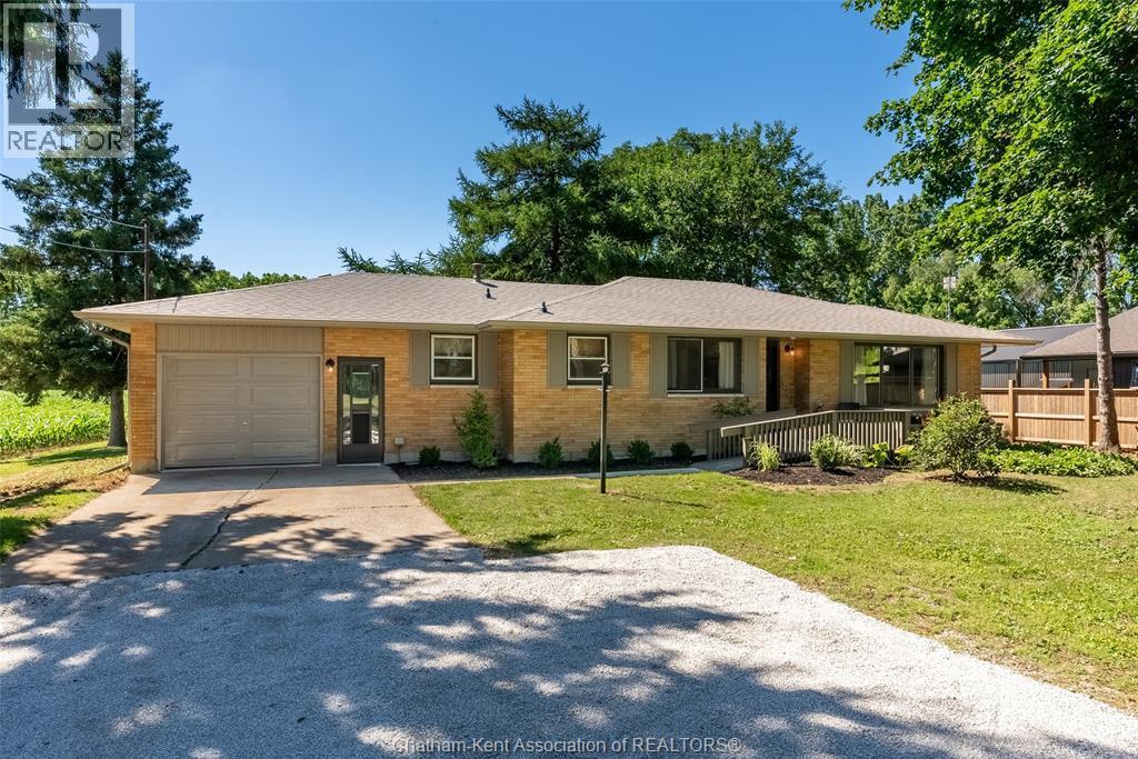 140 Gregory Drive, Chatham Township — primary photograph