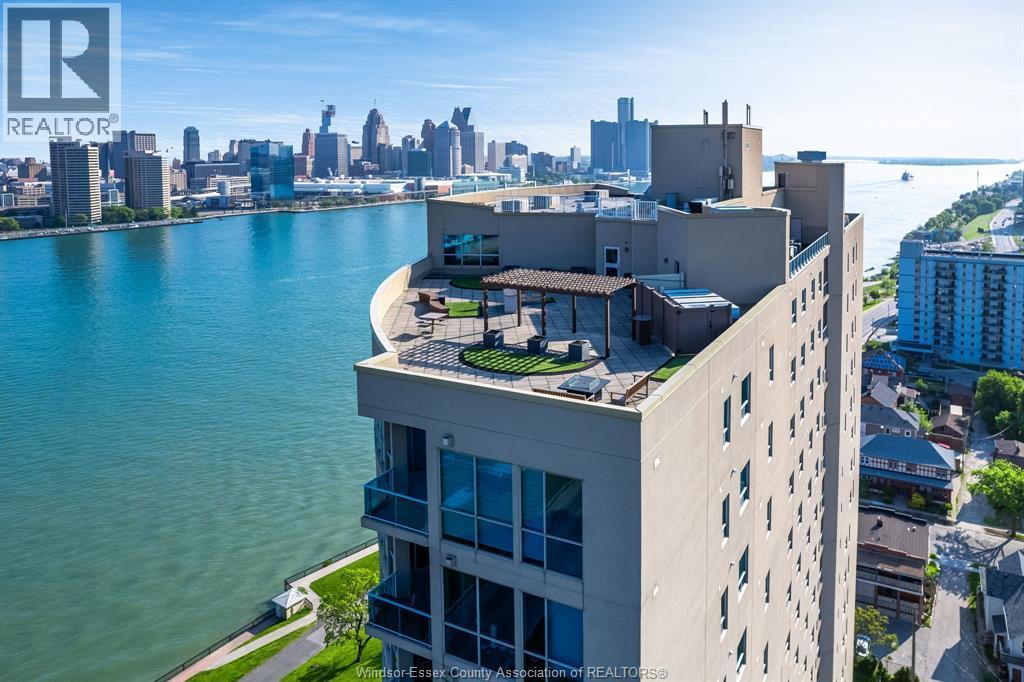 Single Family — 1225 Riverside Drive, Windsor, Ontario