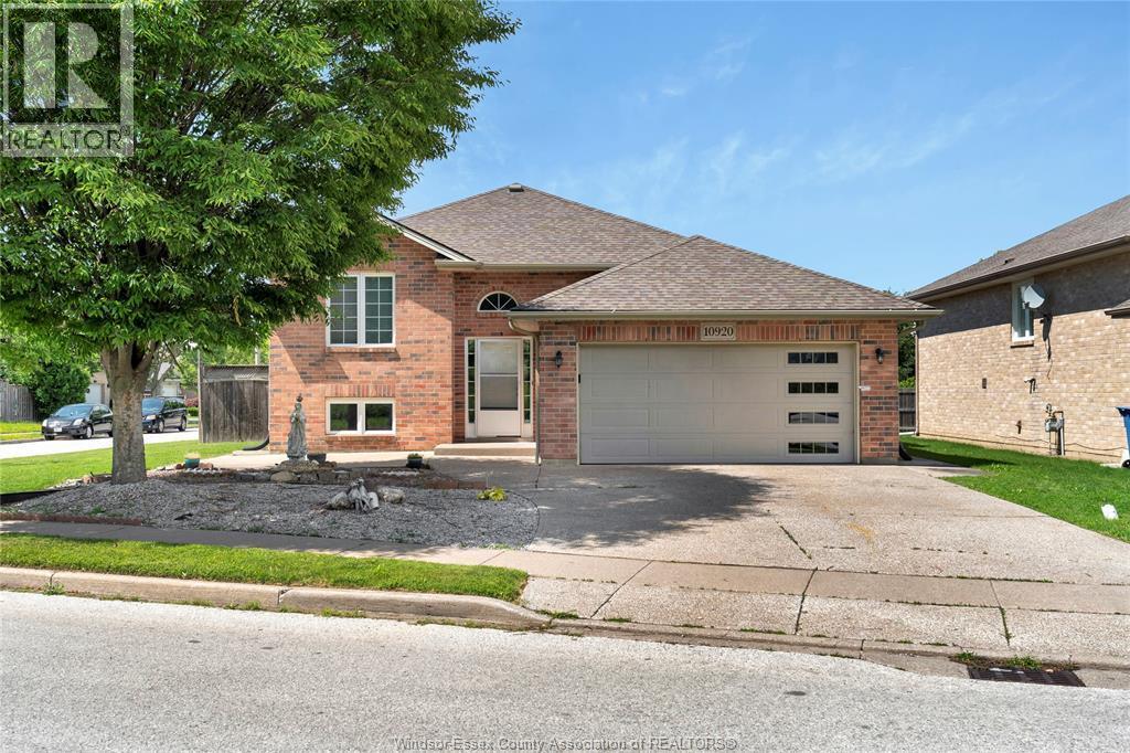 Single Family — 10920 Springhollow Drive, Windsor, Ontario