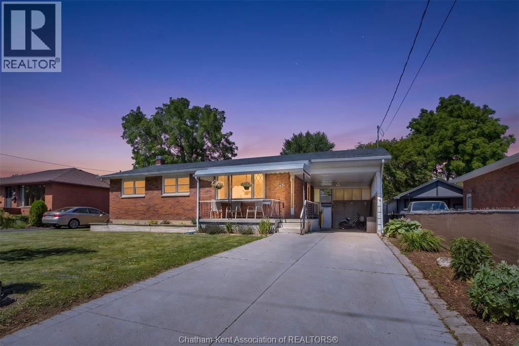 147 Coverdale Street, Chatham — photograph 2