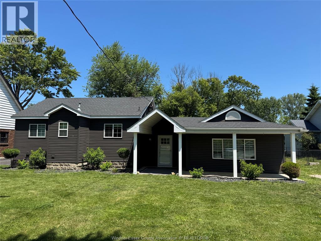 Single Family — 1052 County Rd 22, Lakeshore, Ontario