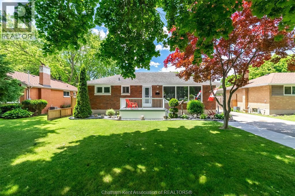 Single Family — 88 Dunvegan Drive, Chatham, Ontario