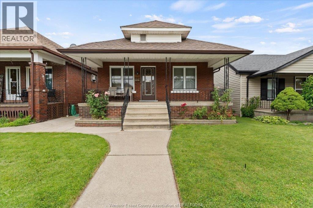 Single Family — 1663 Elsmere, Windsor, Ontario