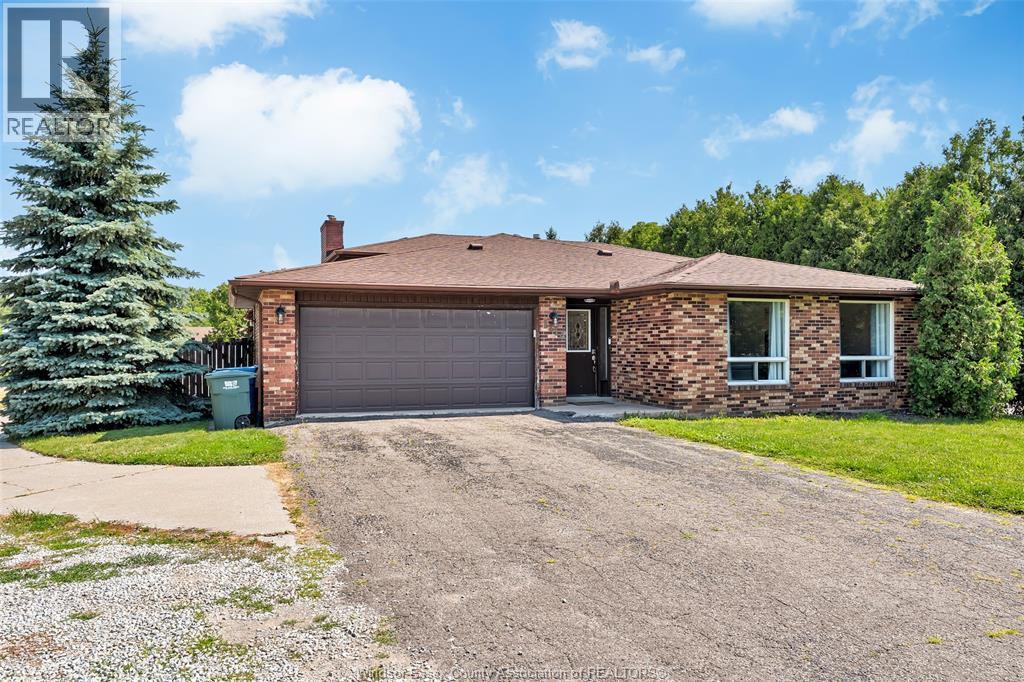 1114 County Rd 22, Lakeshore — primary photograph