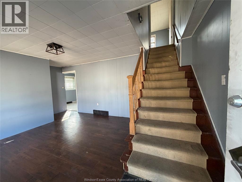 493 Josephine Street, Windsor — photograph 2