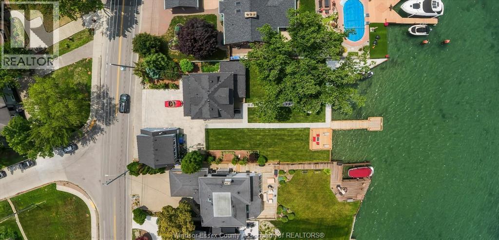 Single Family — 8190 Riverside Drive, Windsor, Ontario