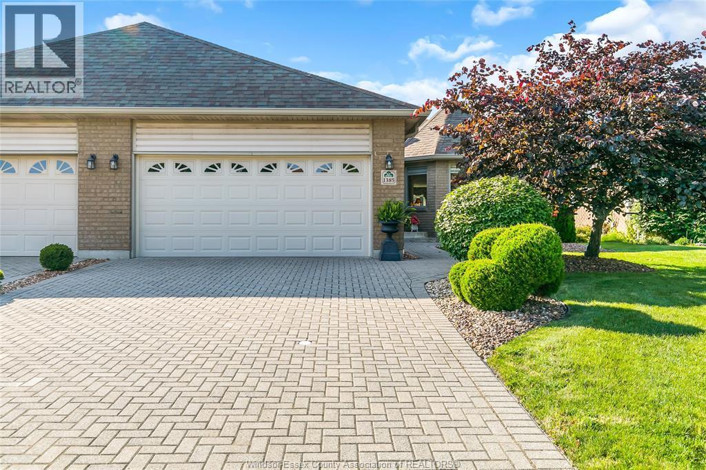 1385 Imperial Crescent, Windsor — photograph 3