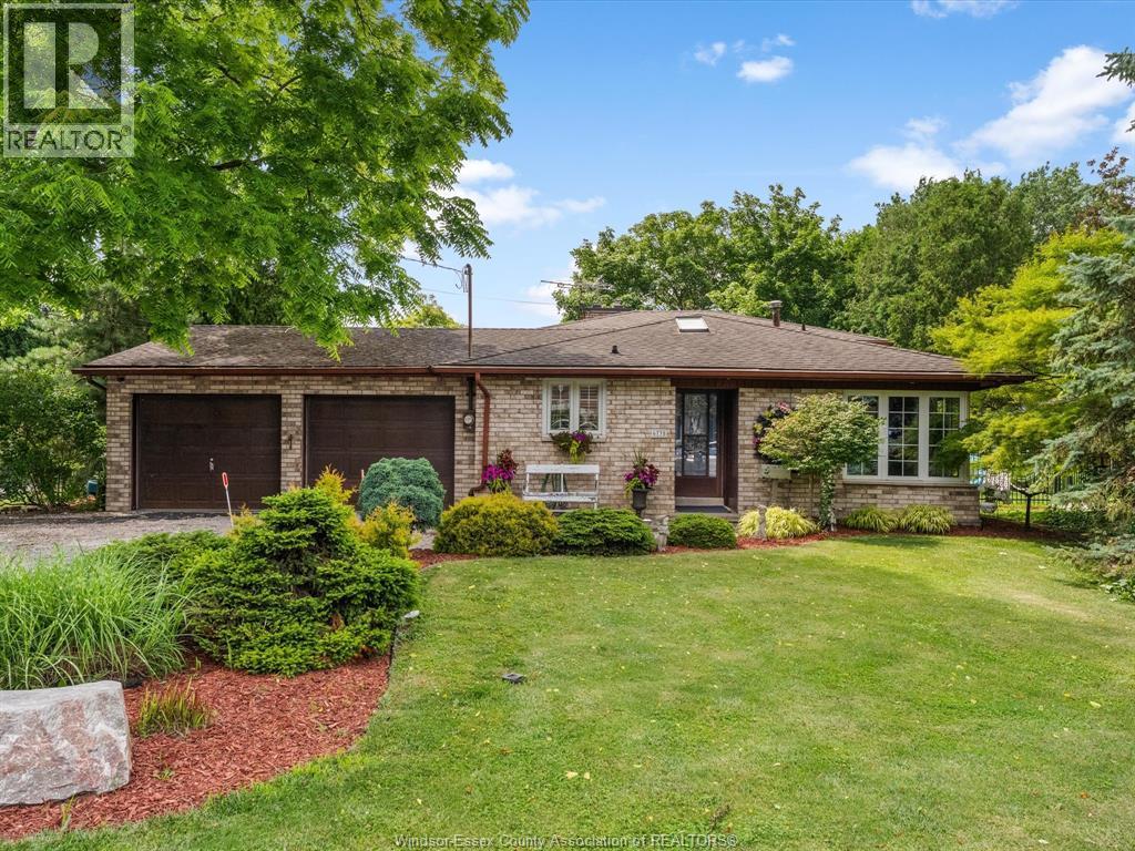 Single Family — 6735 Matchett, LaSalle, Ontario