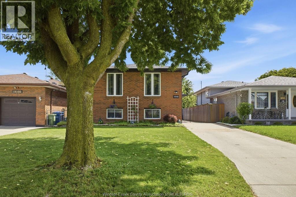 Single Family — 1646 Langlois Avenue, Windsor, Ontario