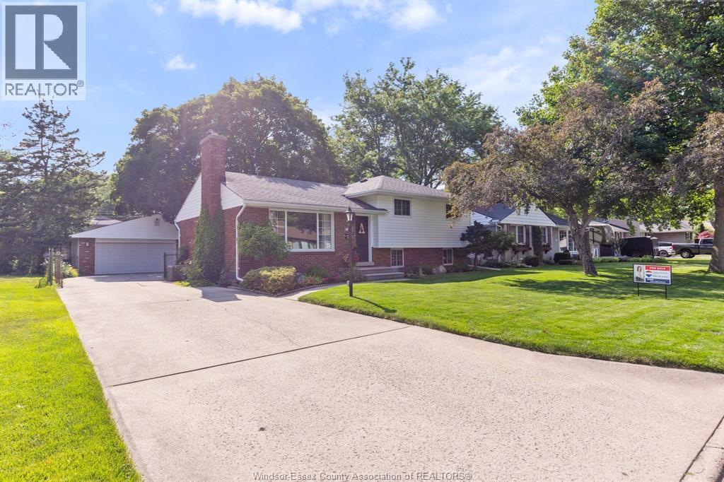 Single Family — 3659 Bruce Avenue, Windsor, Ontario
