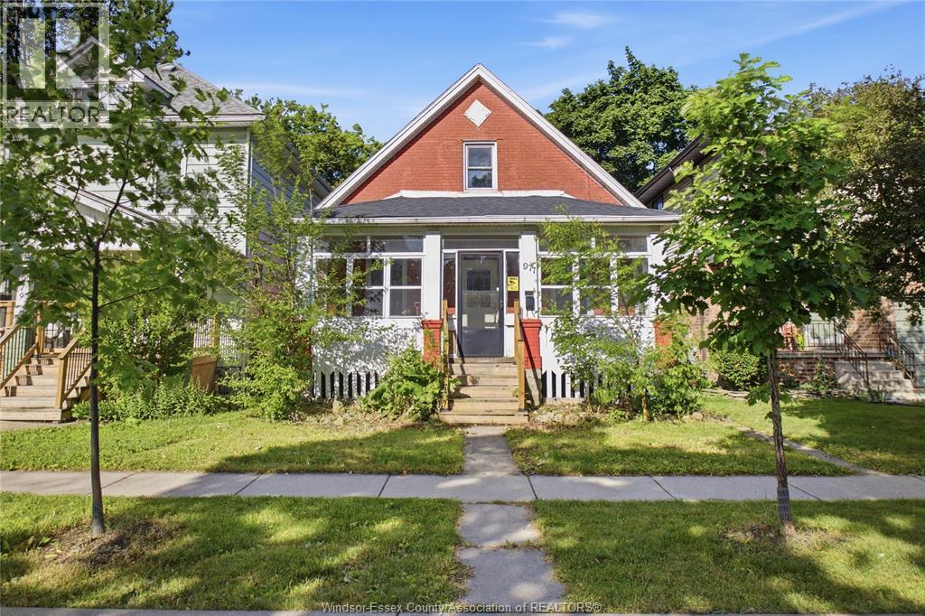 Single Family — 977 Gladstone, Windsor, Ontario