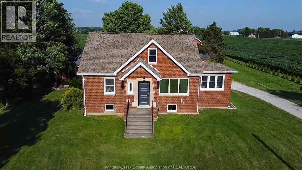 1270 Lakeshore Road 101, Maidstone — primary photograph