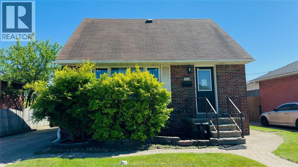 3519 Tecumseh Road, Windsor — photograph 3