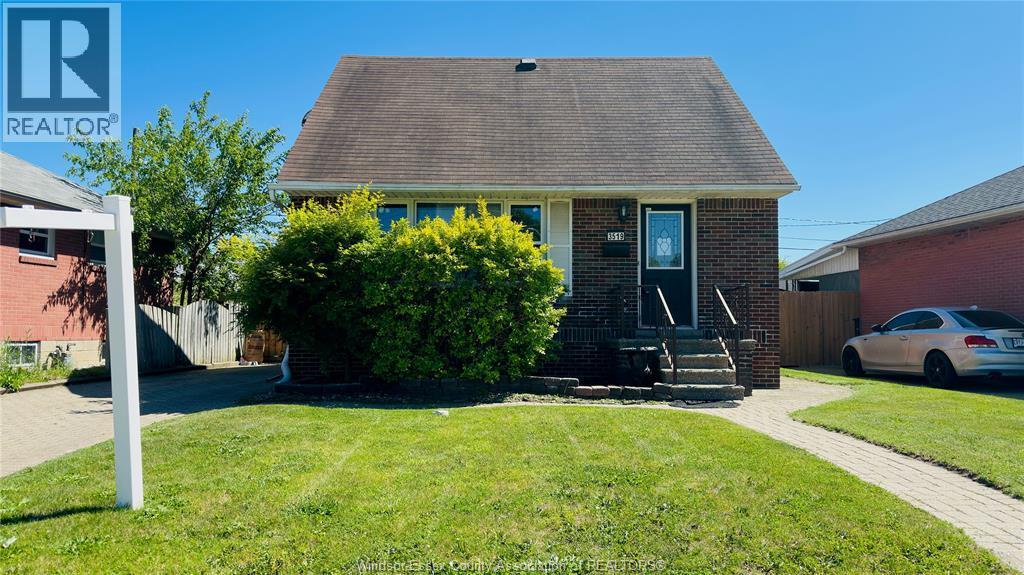 3519 Tecumseh Road, Windsor — photograph 2