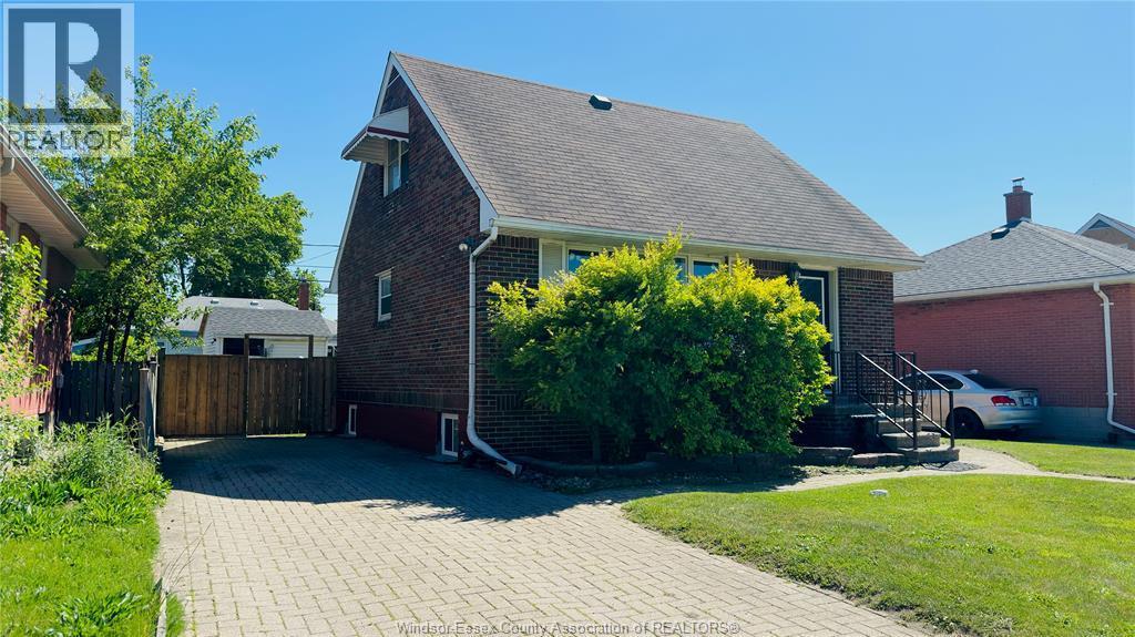 Single Family — 3519 Tecumseh Road, Windsor, Ontario