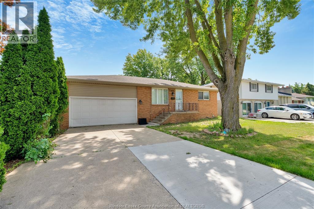 Single Family — 3966 Byng, Windsor, Ontario