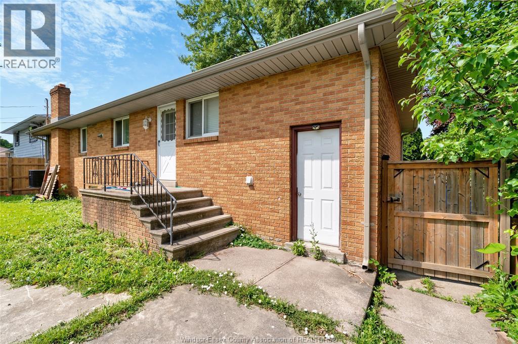 3966 Byng #LOWER, Windsor — photograph 3