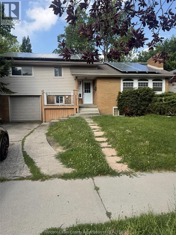 Single Family — 471 Randolph, Windsor, Ontario