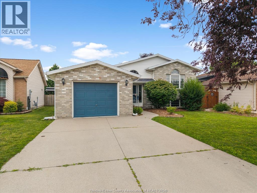 1553 Blairwood Crescent, Windsor — photograph 3