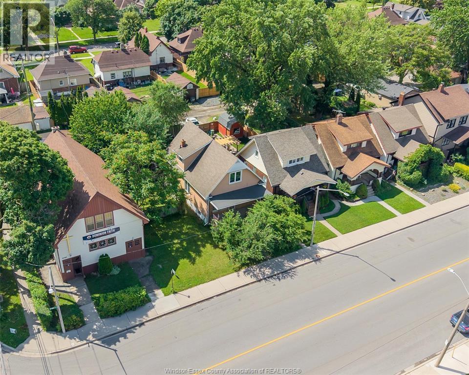 2075 Ottawa Street, Windsor — photograph 2