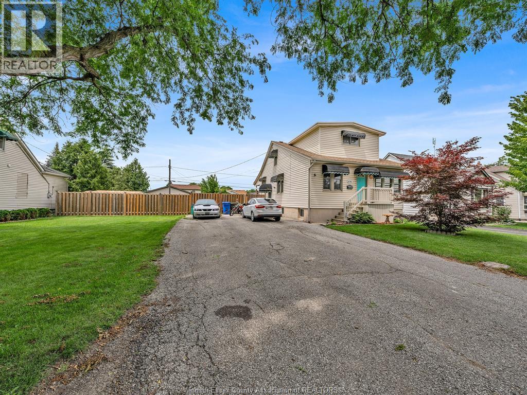Single Family — 636 Stanley, Windsor, Ontario