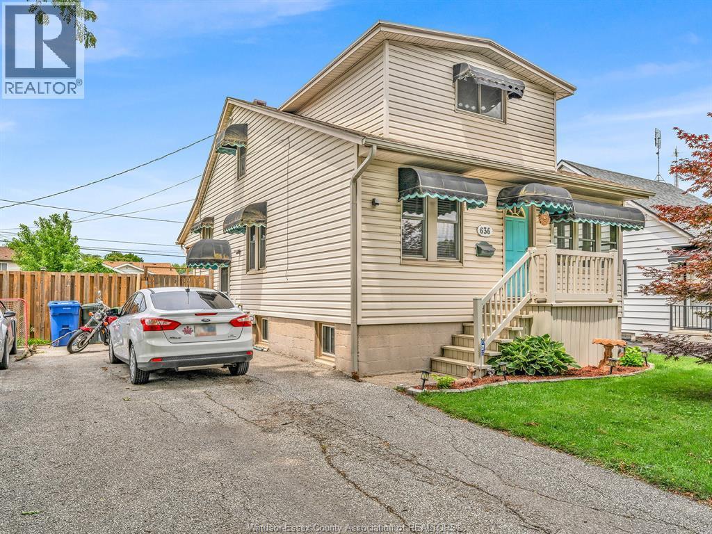 636 Stanley, Windsor — photograph 2