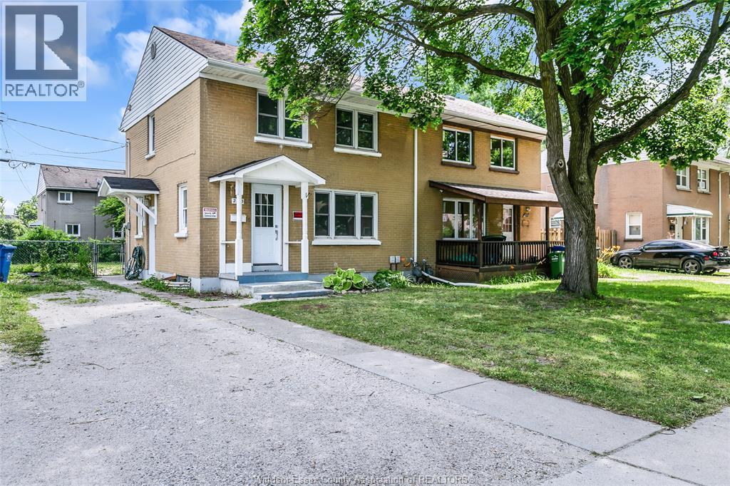 2123 Secord, Windsor — photograph 2