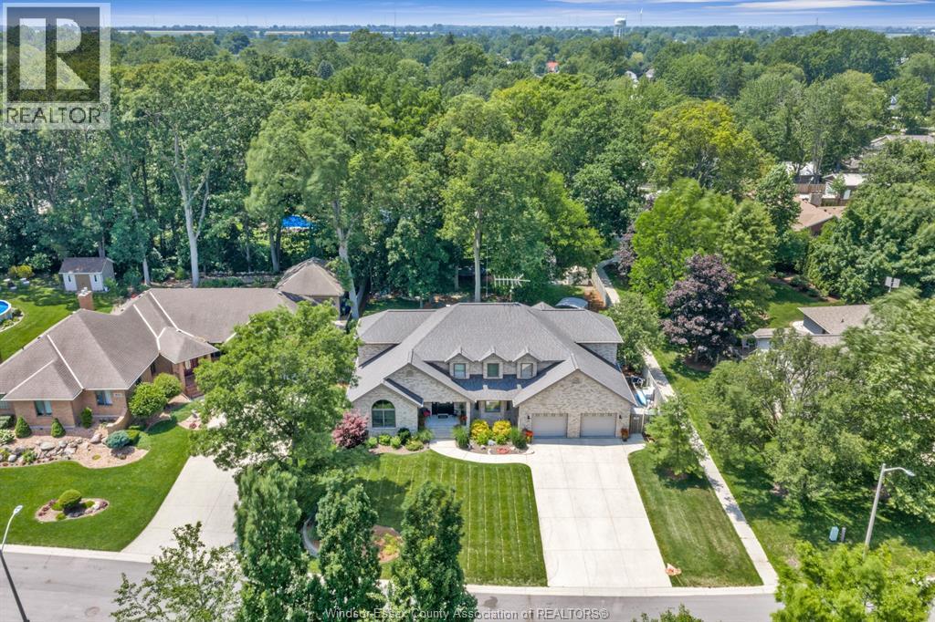 205 Woodland Drive, Harrow — photograph 2