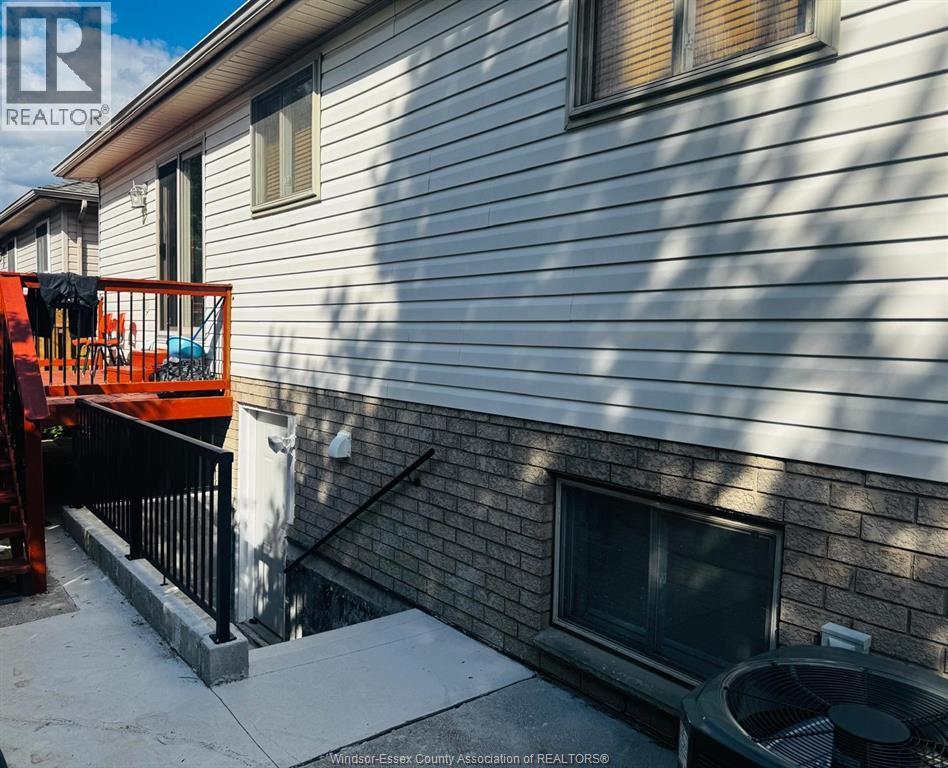 4625 Bunker Avenue #LOWER, Windsor — photograph 2