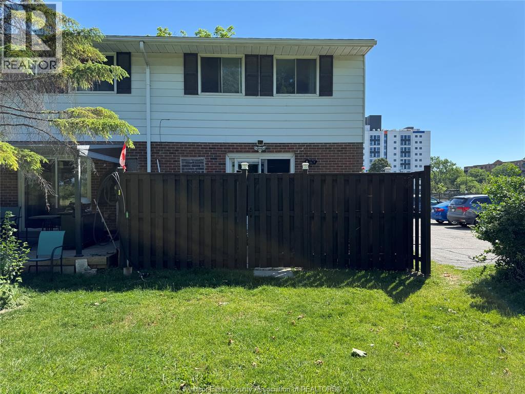 3093 Meadowbrook Lane #14, Windsor — photograph 3