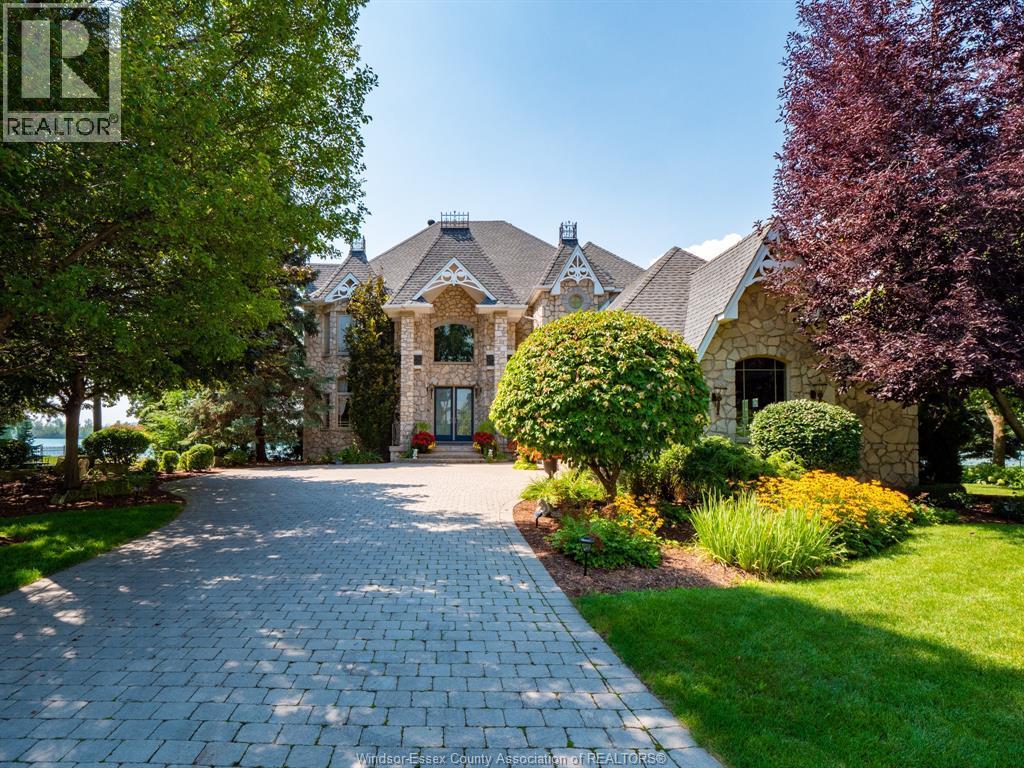 318 Crystal Bay Drive, Amherstburg — photograph 3